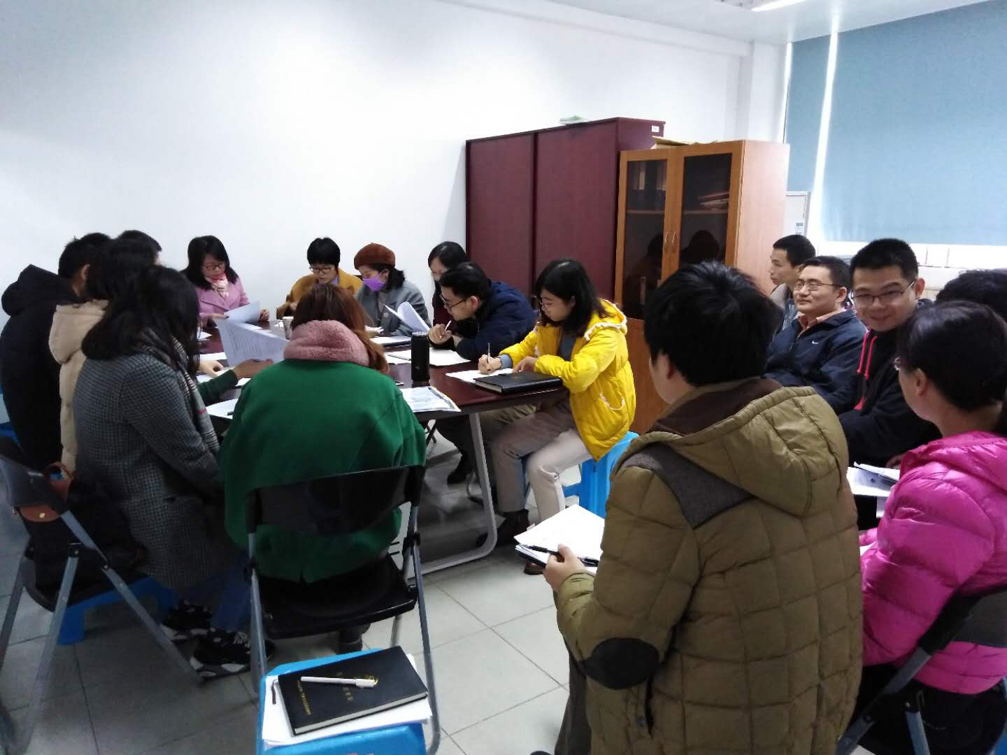 太阳城娱乐‍‍‍‍‍‍‍‍教工党支部召开2018年度专题组织生活会和党员民主测评2.png