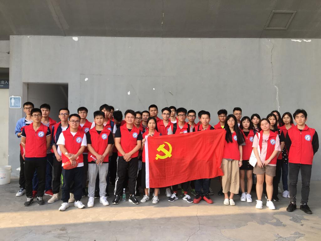 太阳城娱乐员工党支部开展-传承雷锋精神弘扬时代新风-主题党日活动1.jpg
