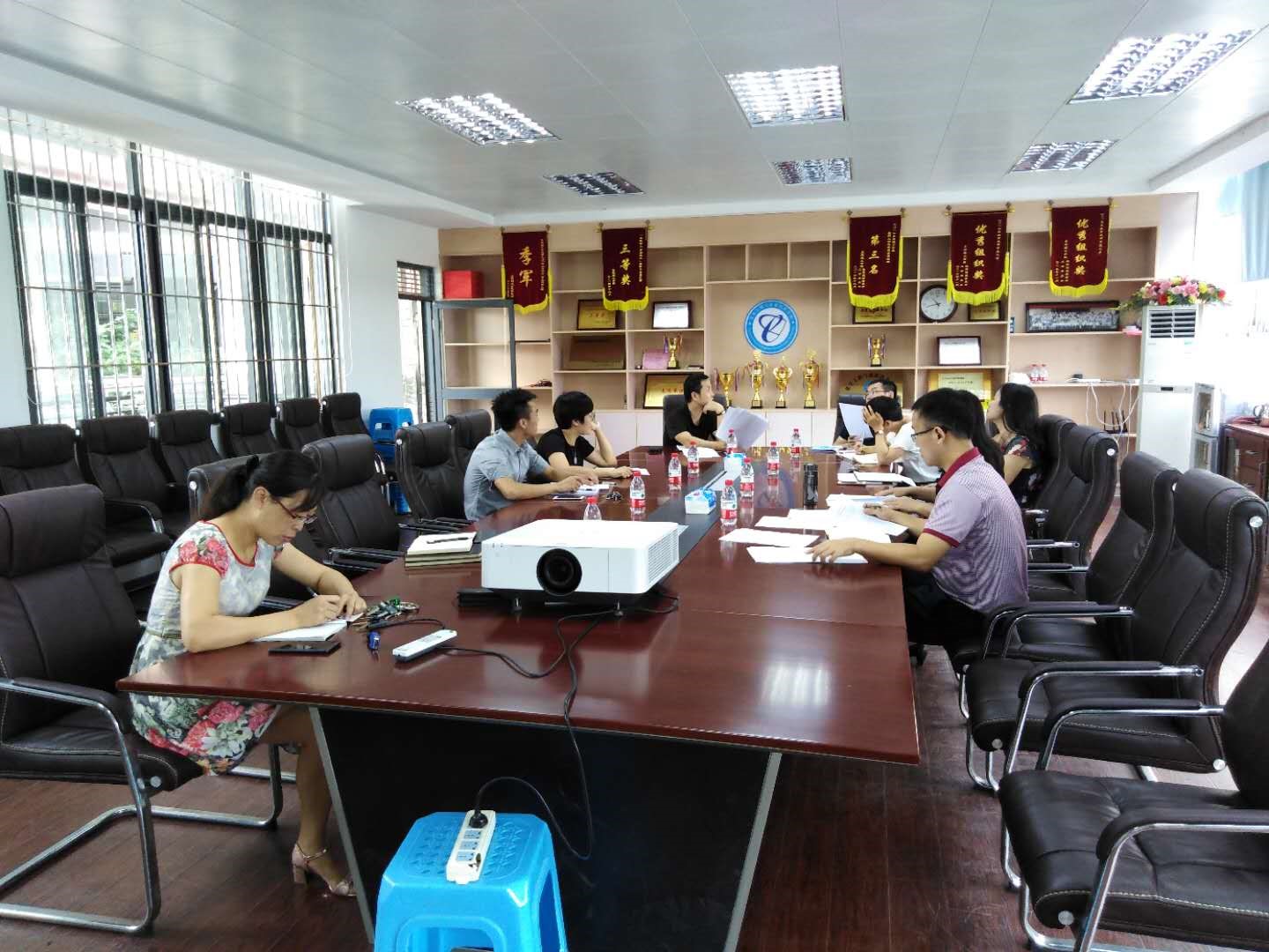 太阳城娱乐‍‍‍‍‍‍‍‍召开党总支委员扩大会议.jpg