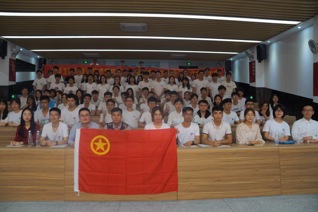 太阳城娱乐‍‍‍‍‍‍‍‍举行第三届团总支-员工会第二次全体大会1.jpg