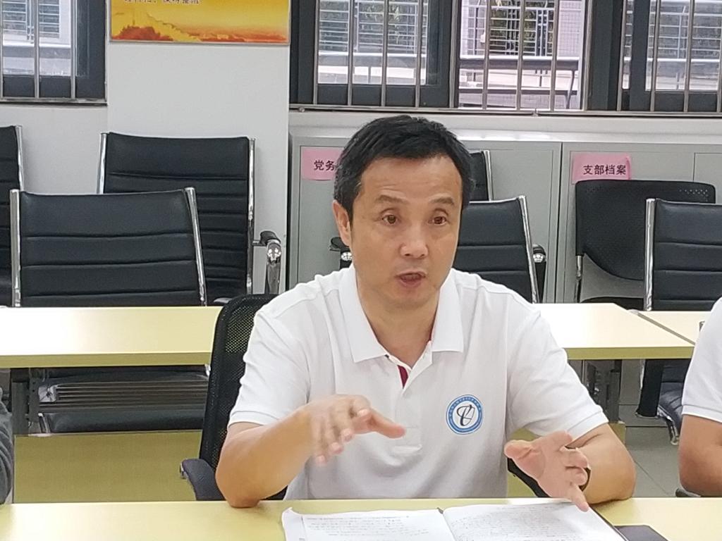 总支举行诫勉谈话活动2.png