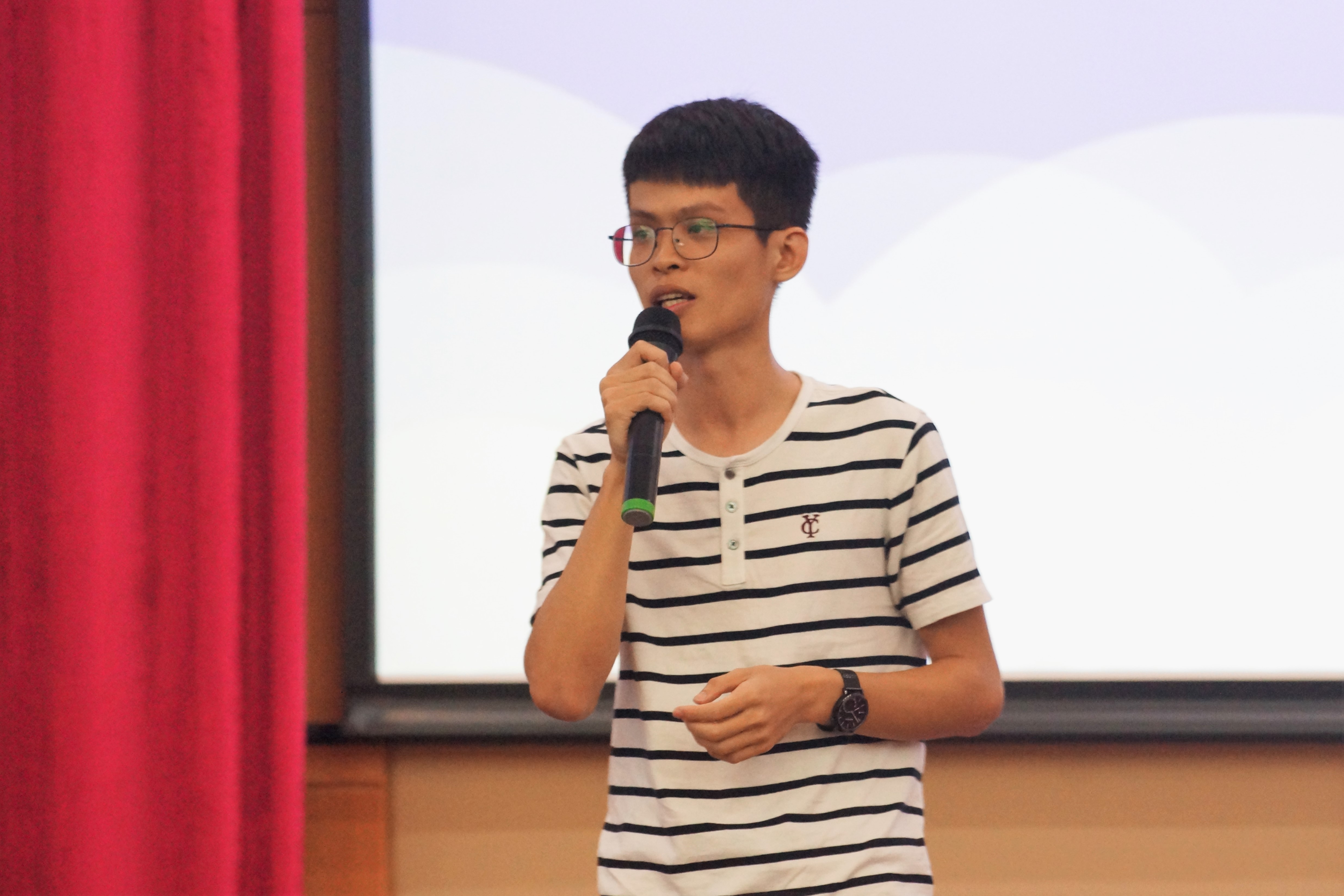 太阳城娱乐举办学长-学习经验-生活技巧-分享会3.jpg